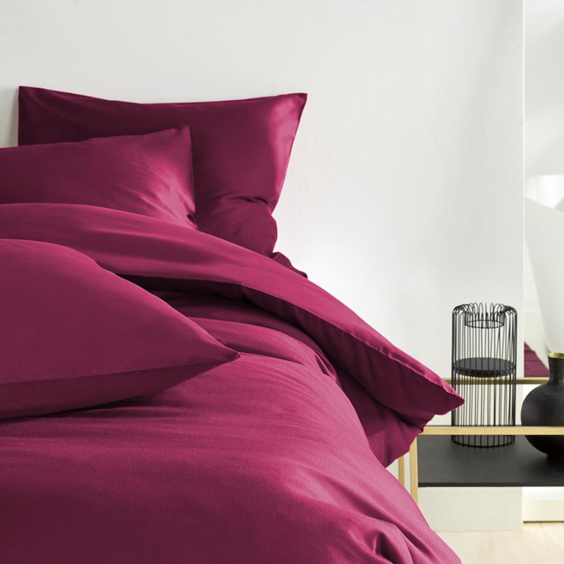 zoom Housse de couette Hestia en satin de coton uni beet red zoom Housse de couette Hestia en satin de coton uni beet red