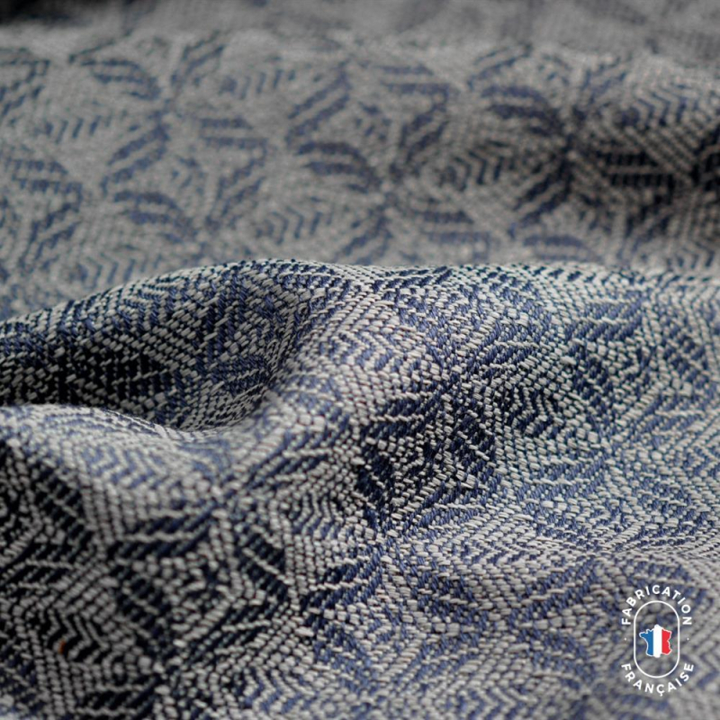 Coussin en jacquard à motifs fleuris Coussin en jacquard à motifs fleuris