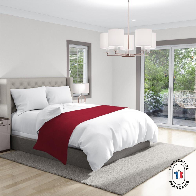 Chemin de lit Dolly coloris Cerise zoom Chemin de lit Dolly coloris Cerise zoom