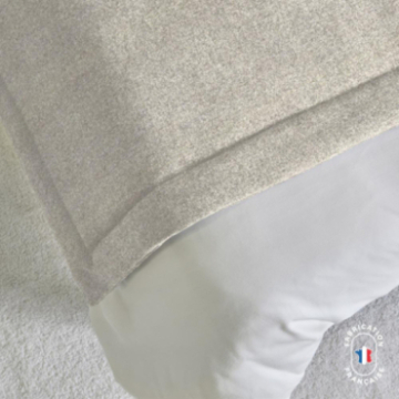 Chemin de lit en tissu mouton Chemin de lit en tissu mouton