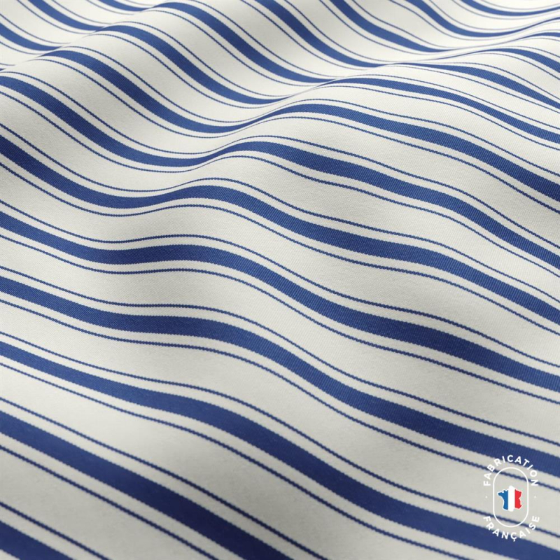 Zoom matière tissu FARNIENTE à rayures coloris Outremer Zoom matière tissu FARNIENTE à rayures coloris Outremer